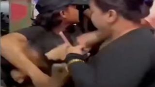 Diduga Bawa Kabur iPhone Usai Pesan Jasa Kencan, Pria Ini Berakhir Babak Belur Dihajar Massa 