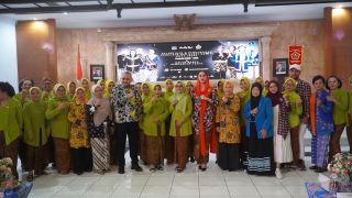 Wali Kota Tegal Dorong Pelestarian Budaya Melalui Gelar Karya Pengantin Tegal