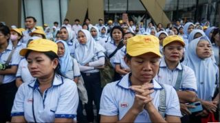 Perusahaan Garmen di Semarang Bersiap PHK 800 Karyawan, Serikat Buruh Protes