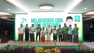 PKB Jateng Beri Penghargaan kepada Sosok "Mengabdi dalam Diam" pada Puncak Harlah ke-28