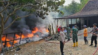 Gudang Rongsok di Boyolali Ludes Terbakar, Diduga Dipicu Bara Api Pembakaran Sampah