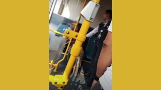 Video Penumpang Diduga Diturunkan dari Bus TransJakarta karena Bau Badan Viral, Picu Perdebatan Publik