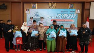 WARDOYO Tahap II Salurkan 2.056 Paket Sembako Di 5 Kecamatan Brebes 