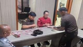 Saksi Kembalikan Rp100 Juta ke Kejati Maluku, Penyidikan Korupsi Proyek Jalan Rp14,46 Miliar Terus Bergulir