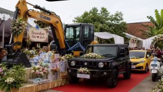 Viral! Gadis 20 Tahun di Grobogan Dipersunting dengan Mahar Ekskavator dan 4 Kendaraan