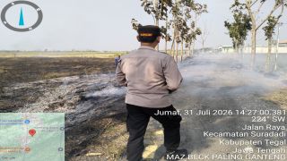 Polres Tegal Gerak Cepat Tangani Kebakaran Lahan Kosong di Suradadi