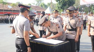 IPTU Mahmudin Resmi Jabat Kapolsek Suradadi 