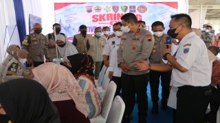Kapolda Jateng Tinjau Skrining dan Tracing TB di Puskesmas Adiwerna