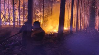 Polsek Kramat Bergerak Cepat Tangani Kebakaran Lahan Tebu