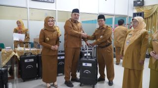 Pemkot Tegal Luncurkan Alat Rekam dan Cetak KTP-el di Sekolah