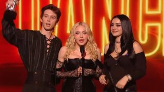 Gila! Madonna Sapu Bersih MTV VMAs 2026, 7 Piala Sekaligus dalam Satu Malam