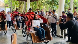 Nanik S Deyang Kembali Muncul Usai Mundur dari BGN, Kini Sibuk Urus 70 Ribu Becak Listrik