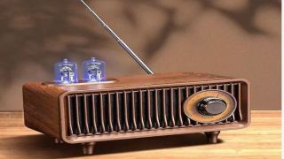 Radio Tak Mati, Cuma Ganti Wajah