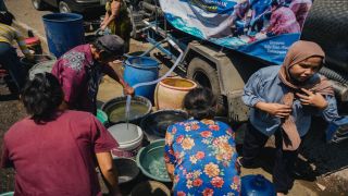 Pemkab Tegal Salurkan Bantuan Air Bersih ke Enam Titik Terdampak Kekeringan di Prupuk Selatan