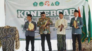Buka Konfercab IPNU-IPPNУ, Wali Kota Tegal Dorong Pelajar Aktif Berorganisasi