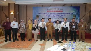 Bupati Tegal: Keluarga Benteng Pertama Jaga Integritas Pejabat