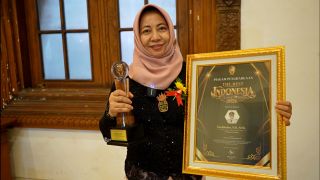 Dian Ika Siswanti Wakili Plt Bupati Pemalang Terima Penghargaan Leadership Award 2026